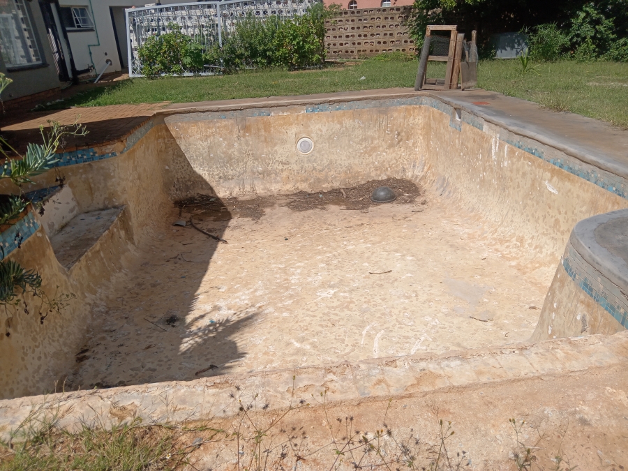 3 Bedroom Property for Sale in Stilfontein Ext 4 North West